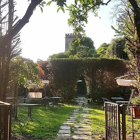 In Sleeps 4